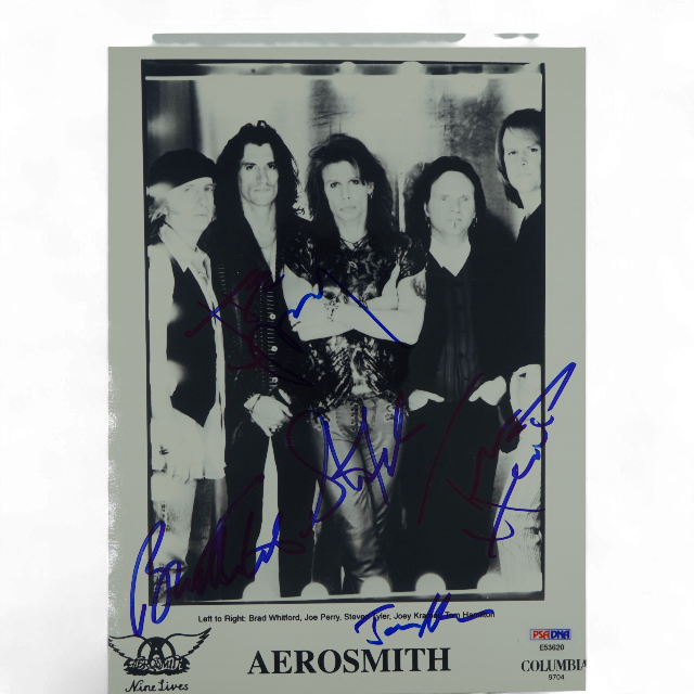 FOTOGRAFIA AUTOGRAFIADA ORIGINAL BANDA AEROSMITH